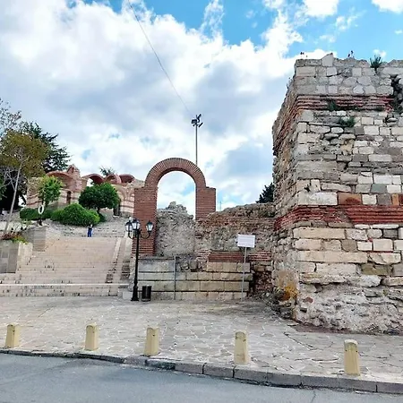 Nessebar Club 363 *